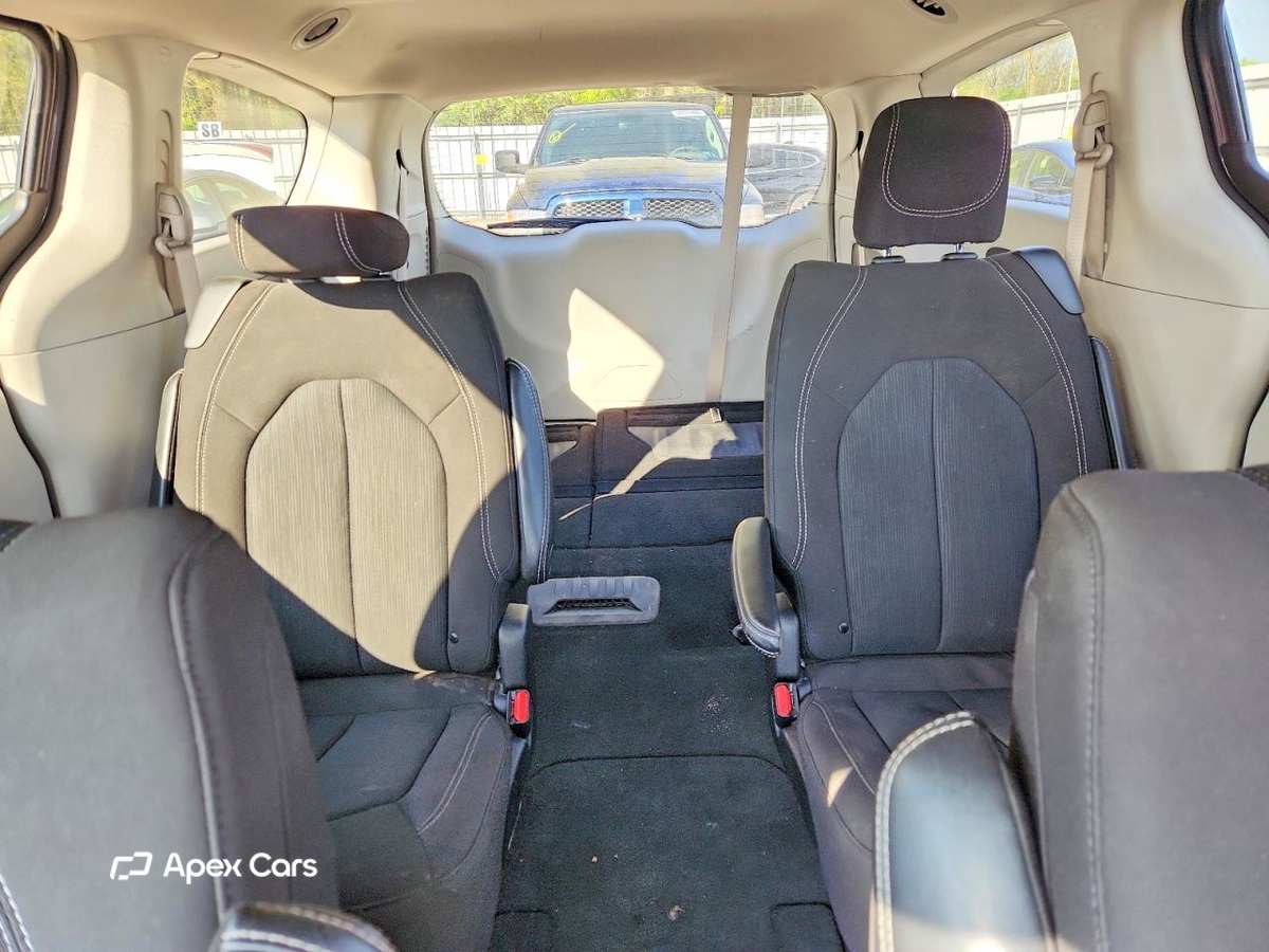 Chrysler Voyager 2023
