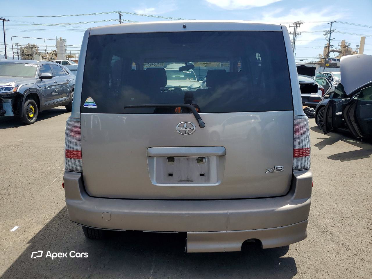 Toyota  2005