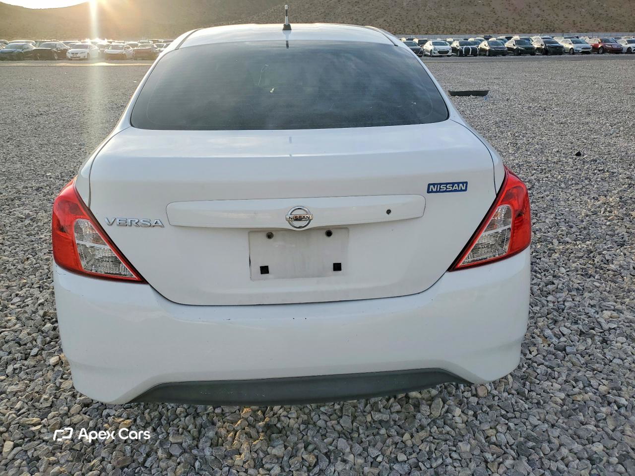 Nissan Versa 2015