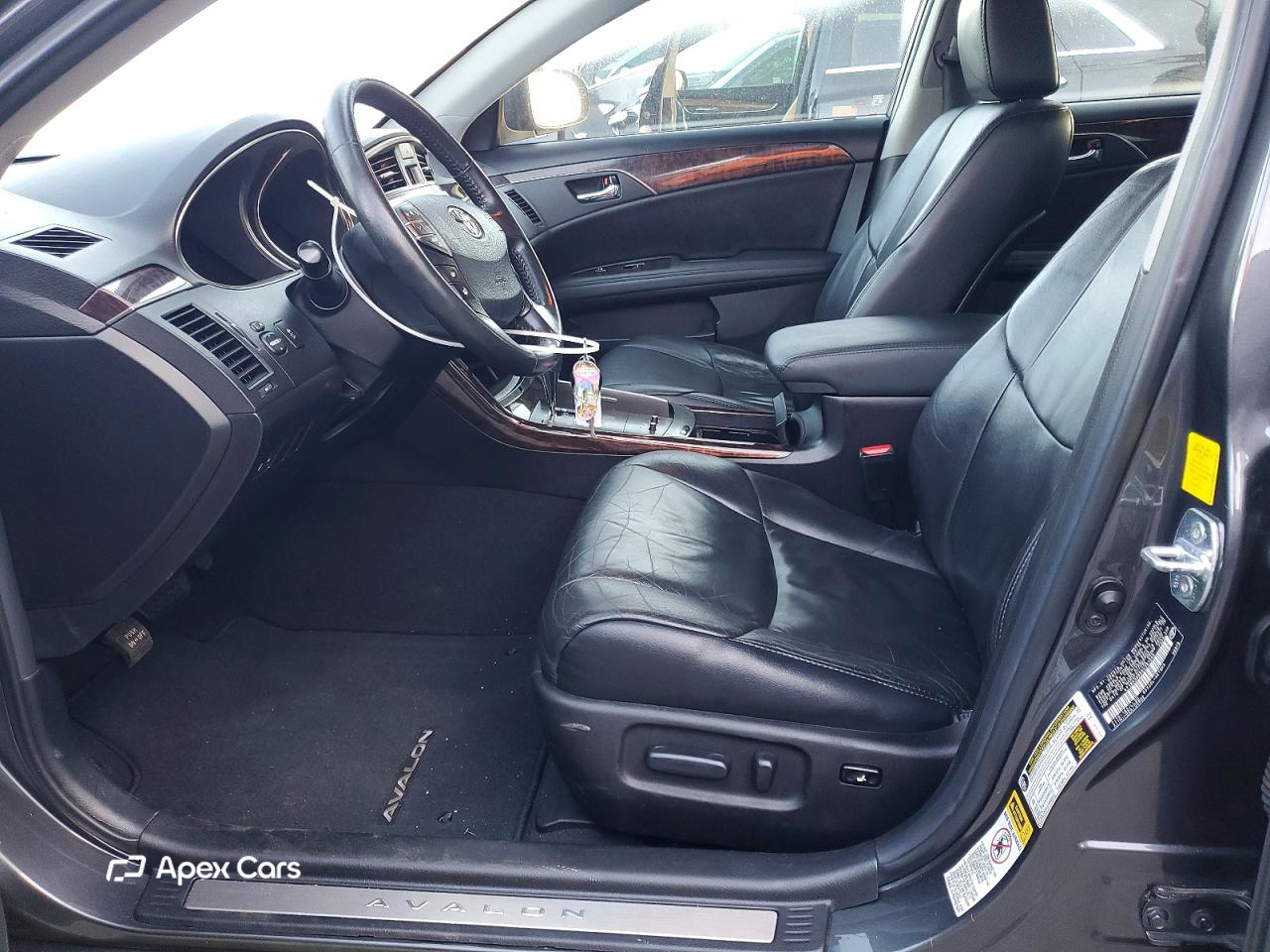 Toyota Avalon 2011