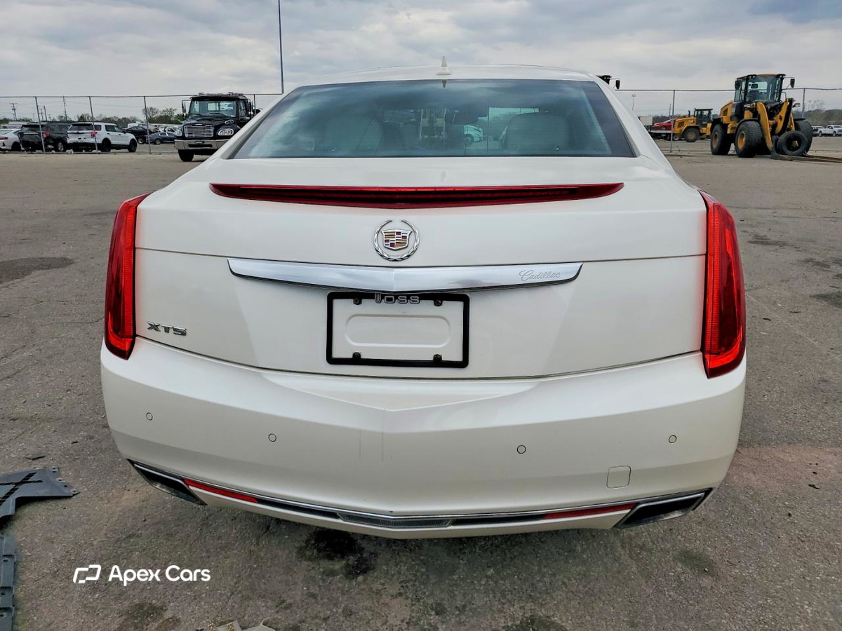 Cadillac XTS 2013
