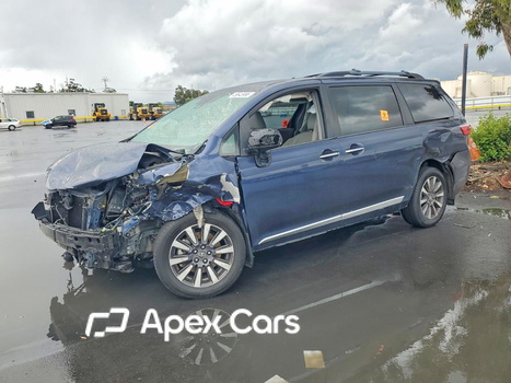 Toyota Sienna 2018 - Image 1 of 14