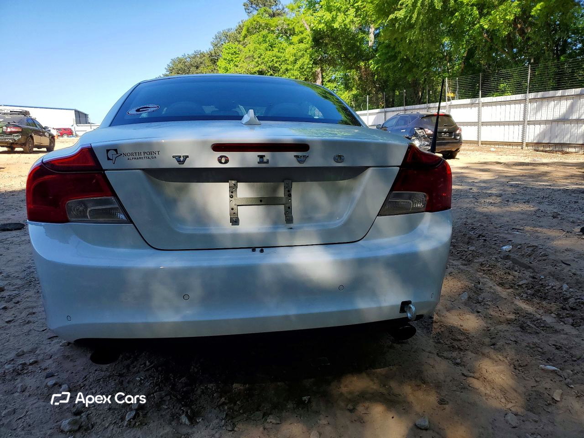 Volvo C70 2013