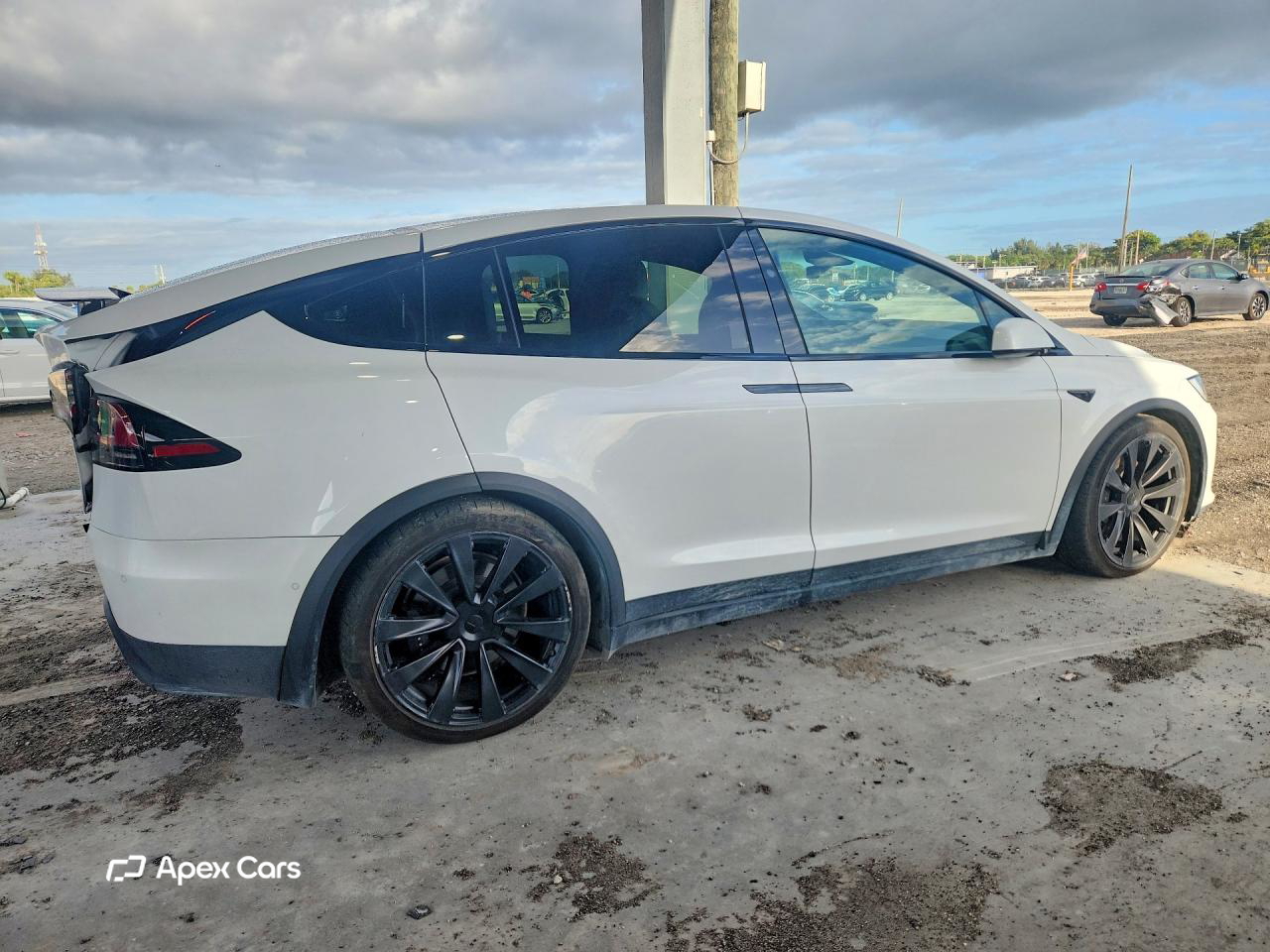 Tesla Model X 2022