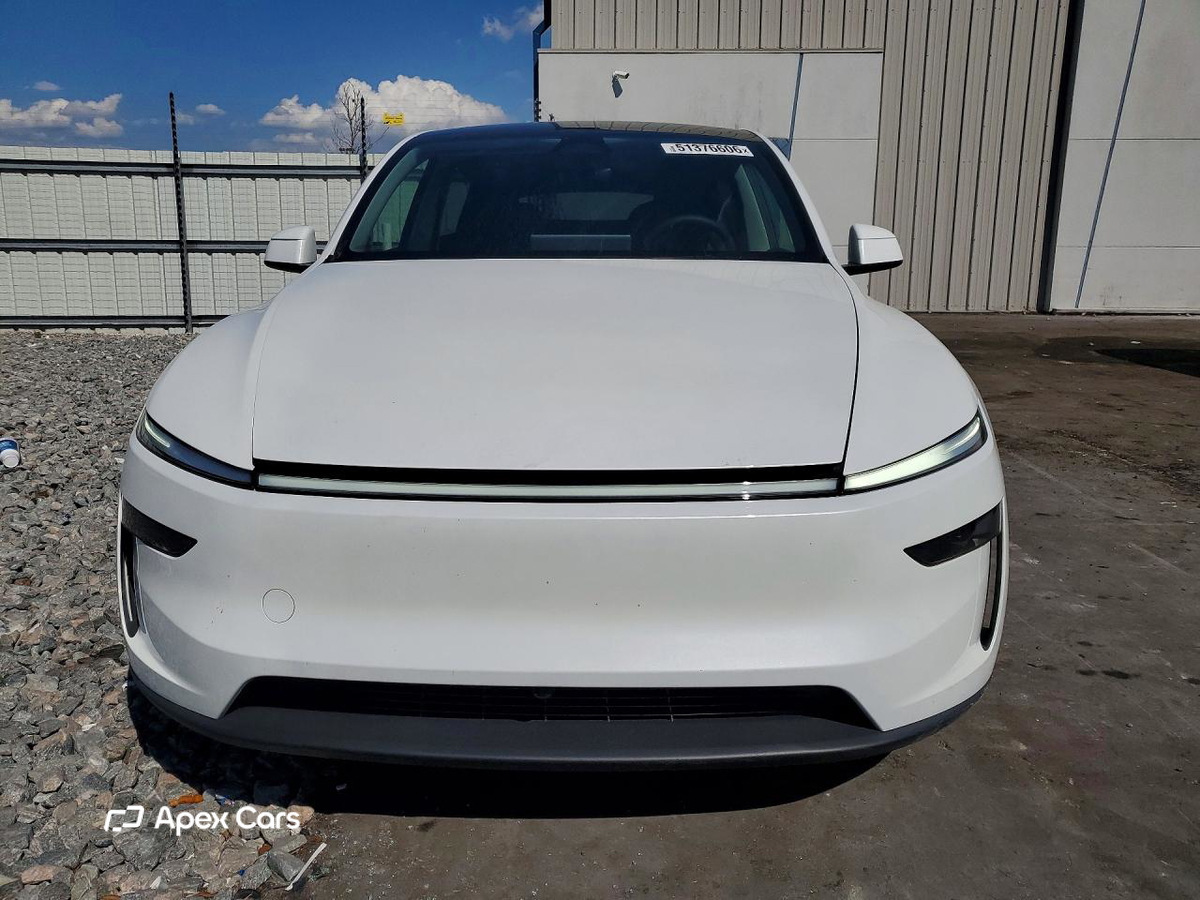 Tesla Model Y 2026