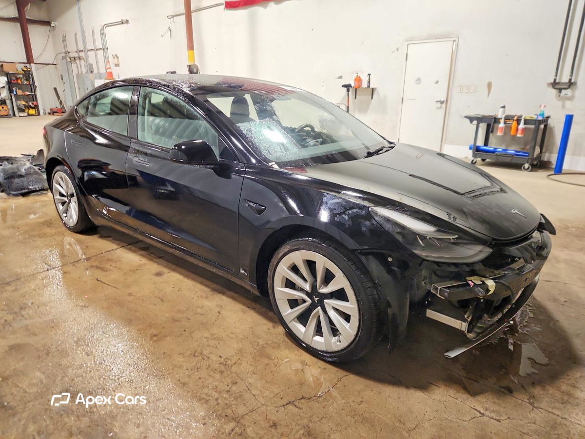 Tesla Model 3 2022