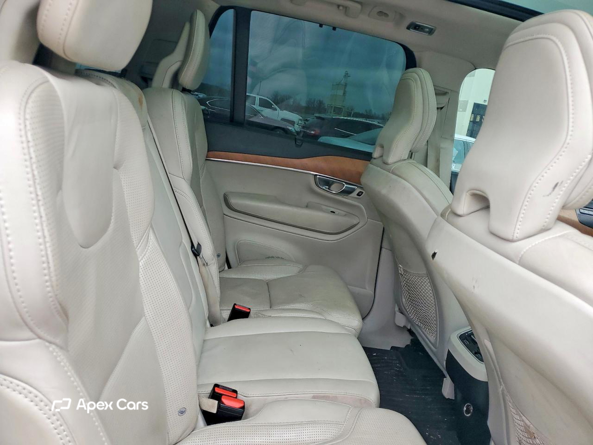 Volvo XC90 2019