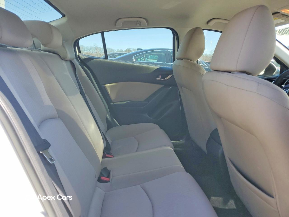 Mazda 3 2015