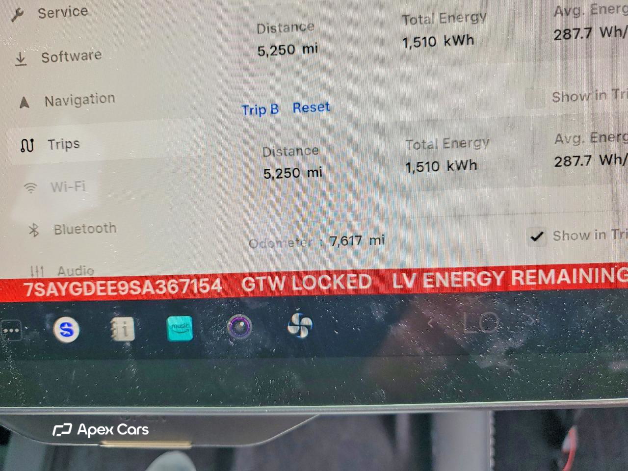 Tesla Model Y 2025