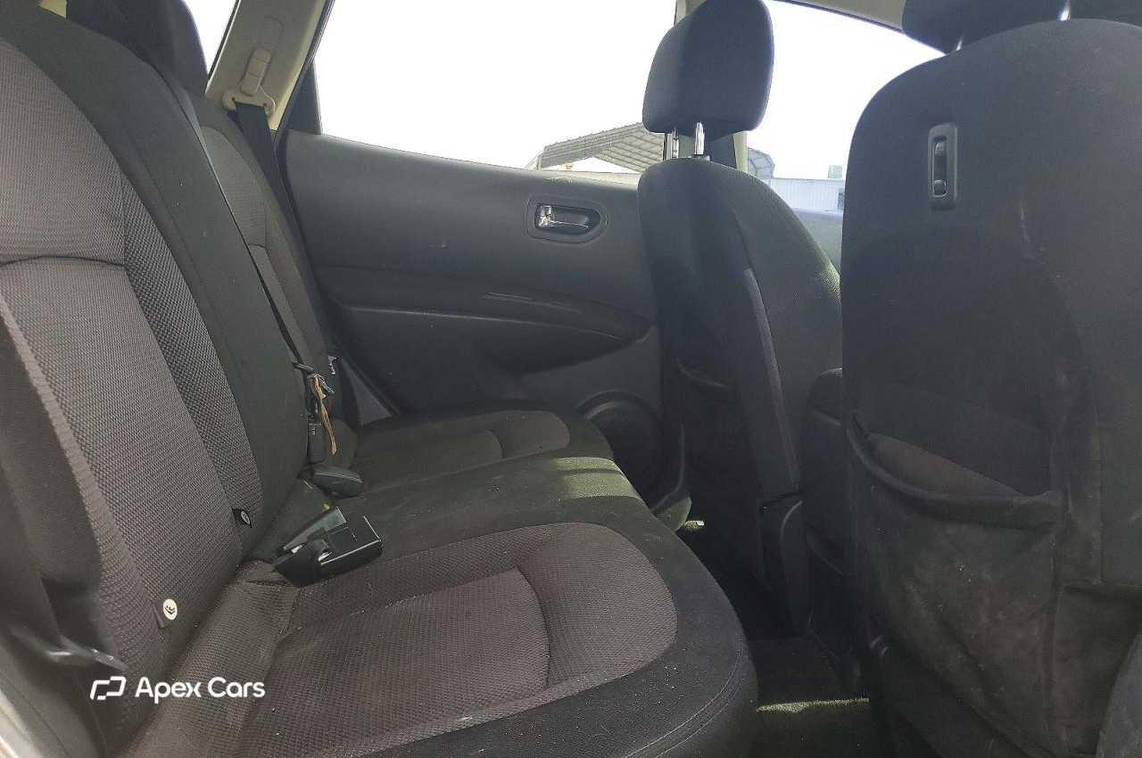 Nissan Rogue 2011
