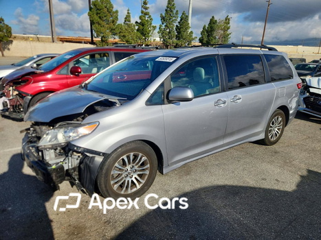 Toyota Sienna 2018 - Image 1 of 13