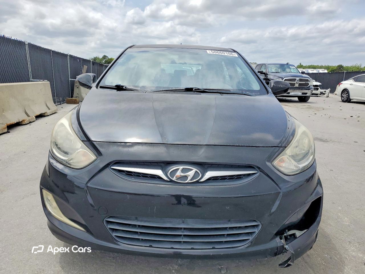 Hyundai Accent 2012
