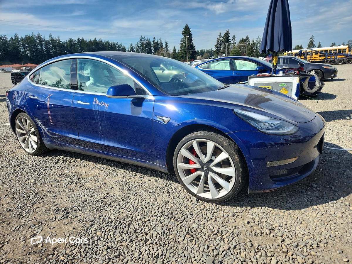 Tesla Model 3 2018