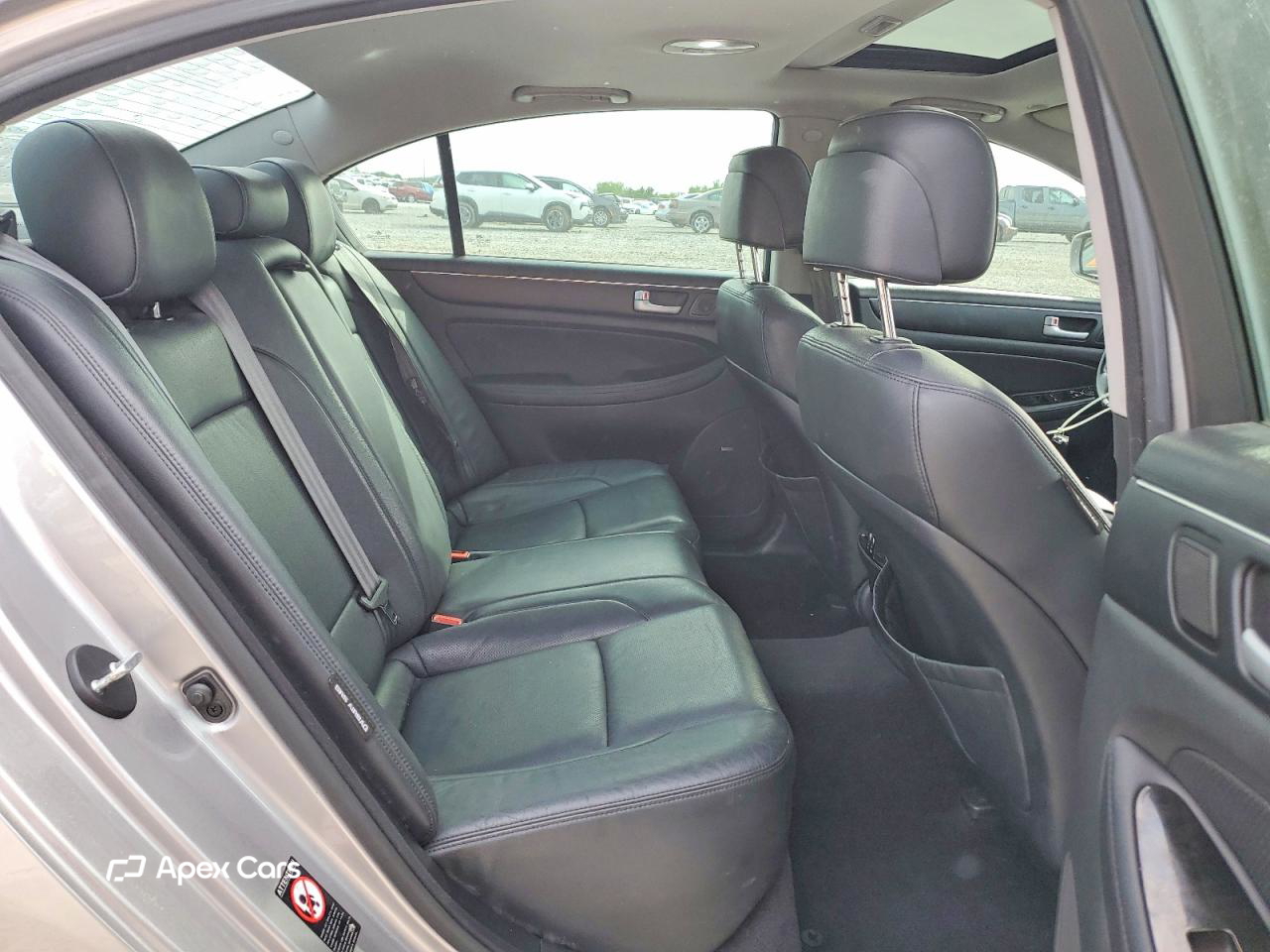Hyundai Genesis 2012