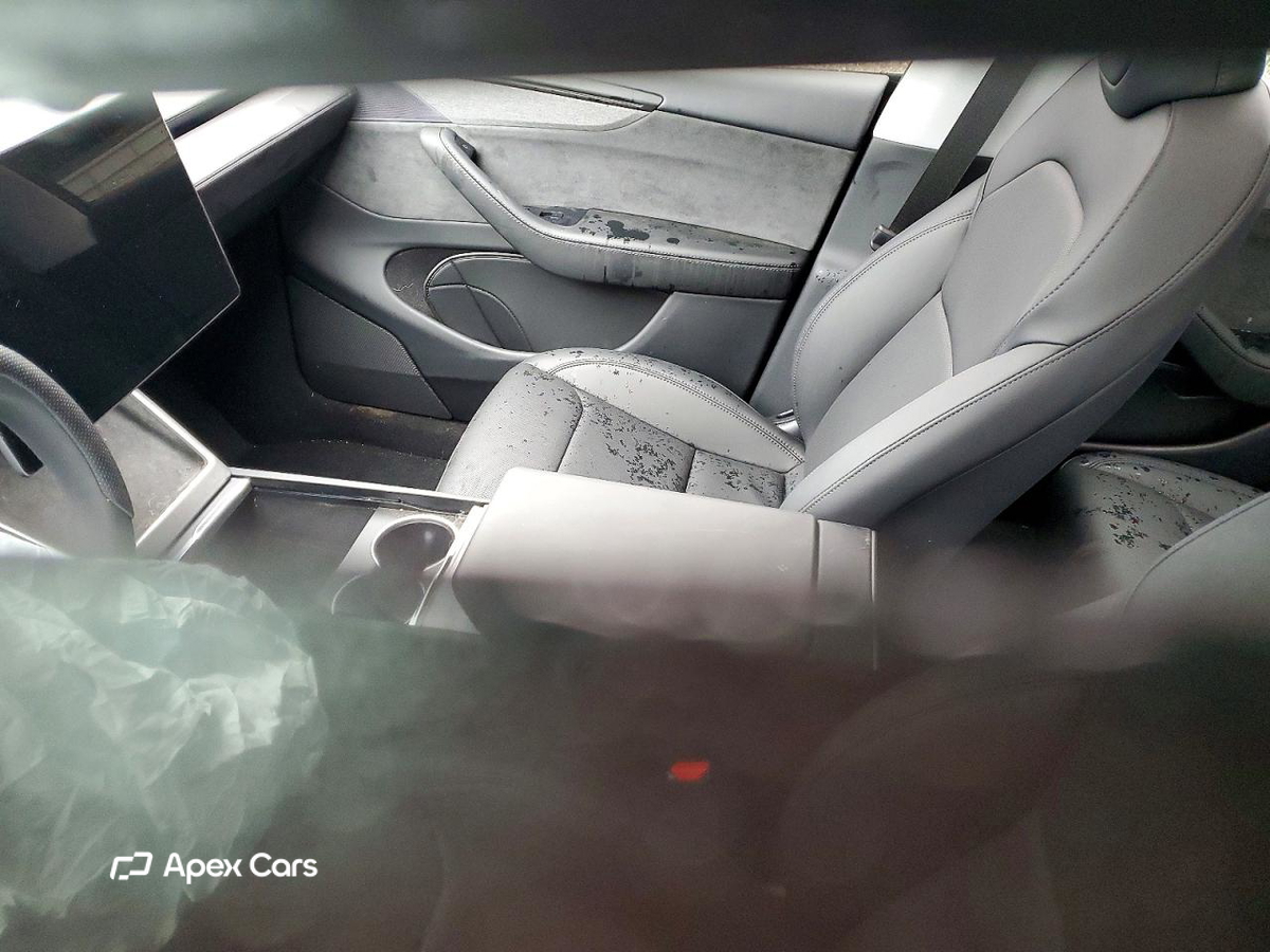Tesla Model Y 2026