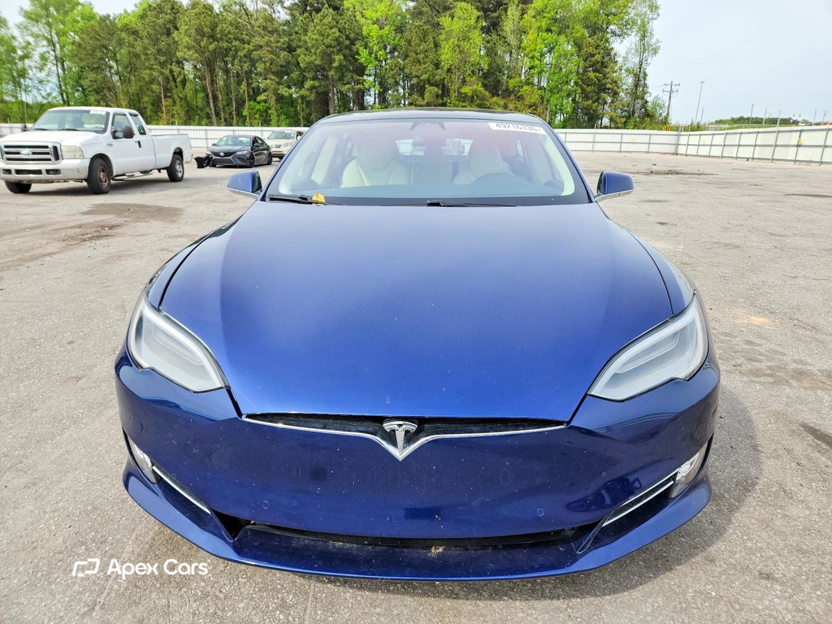 Tesla Model S 2018