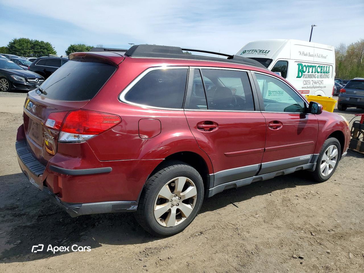 Subaru Outback 2011
