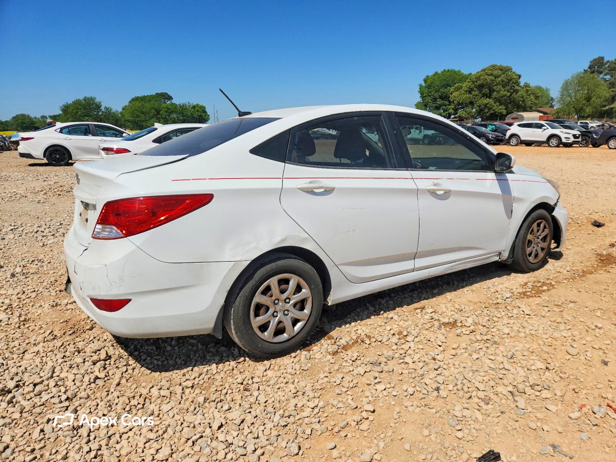 Hyundai Accent 2012