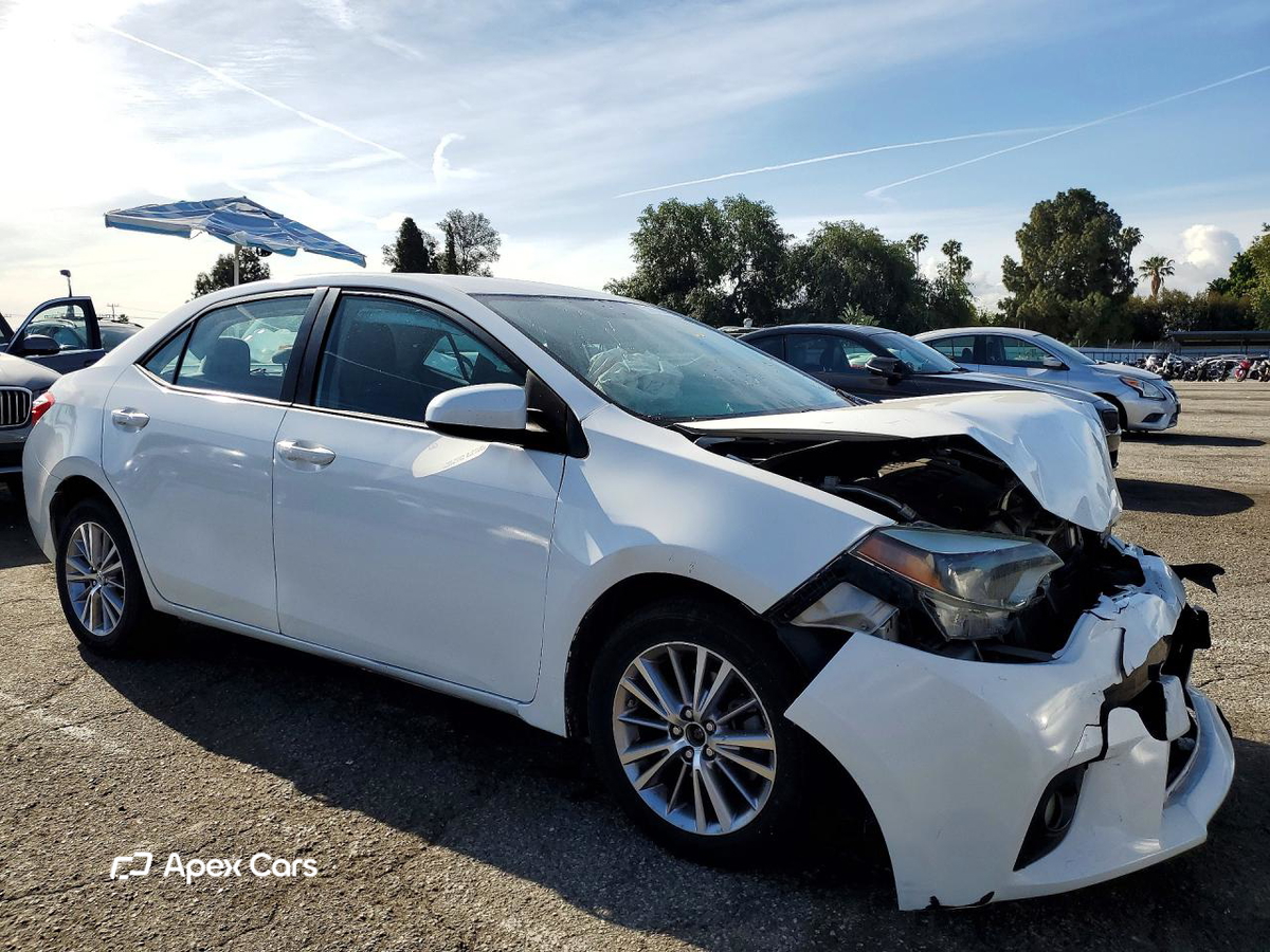 Toyota Corolla 2015