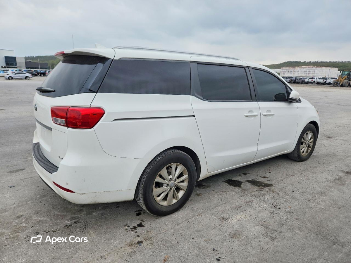 Kia Sedona 2016