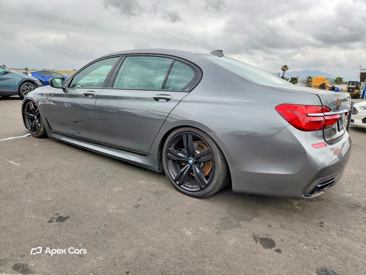 BMW Series 7 2016
