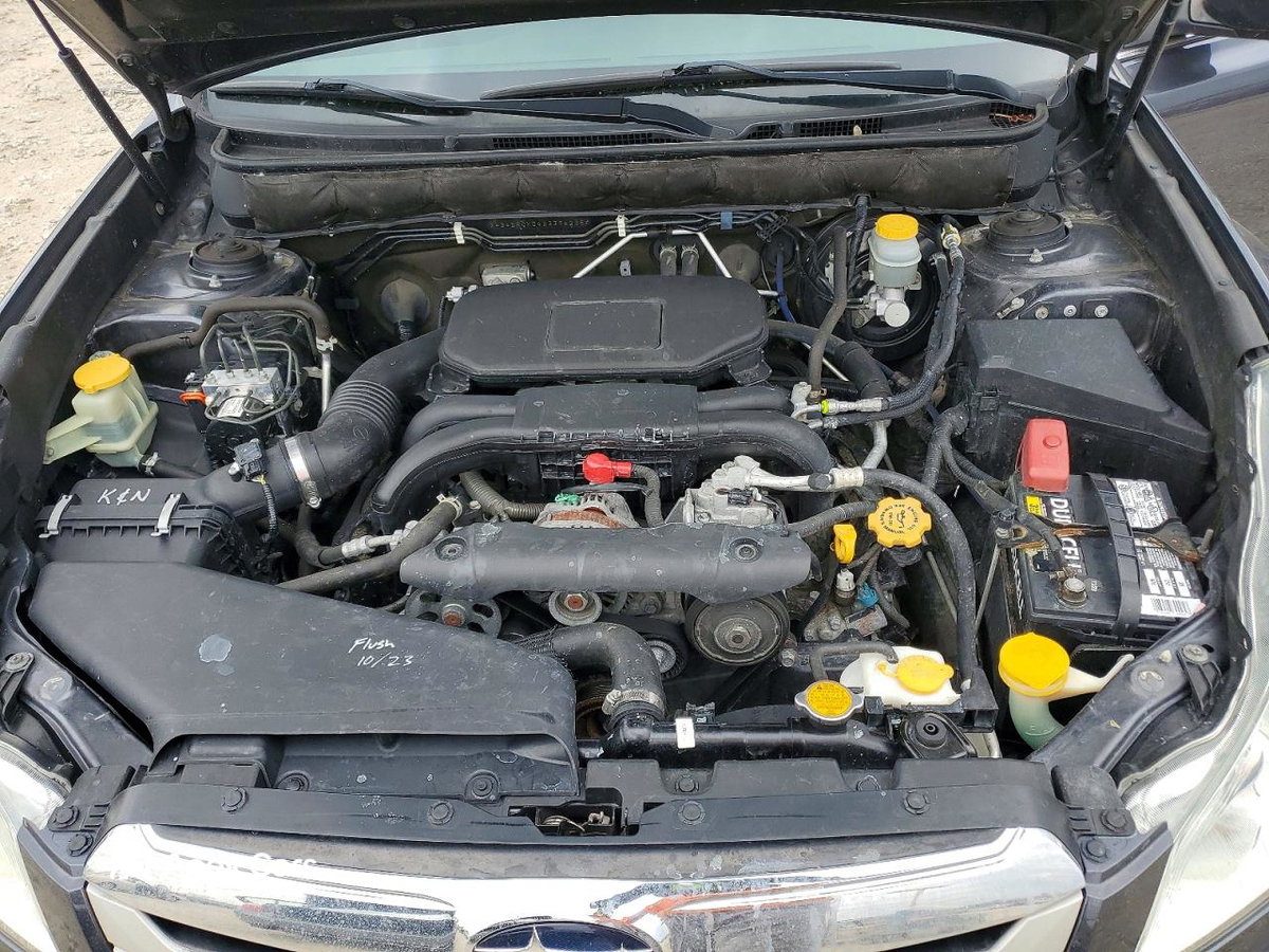 Subaru Outback 2011