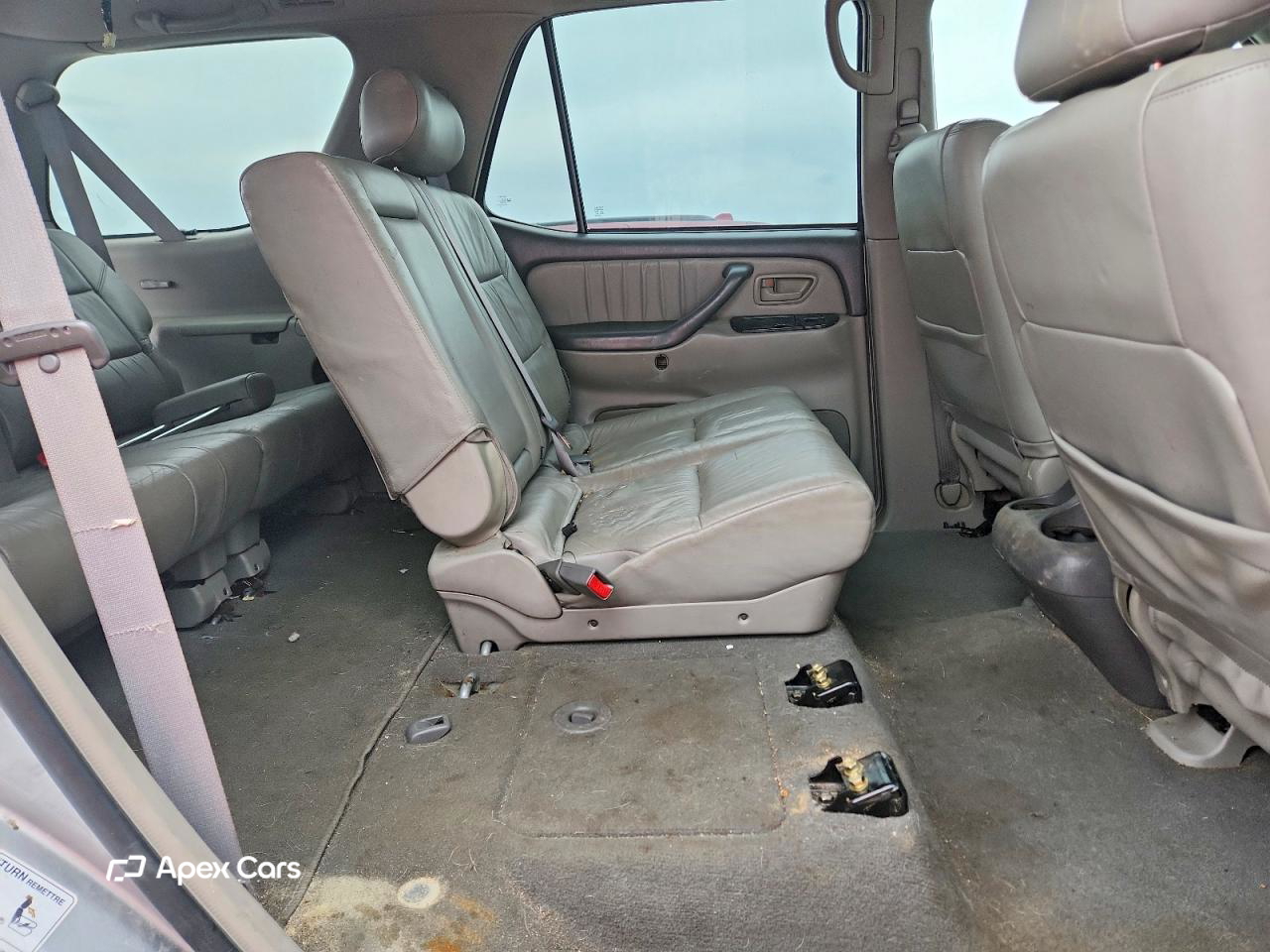 Toyota Sequoia 2003