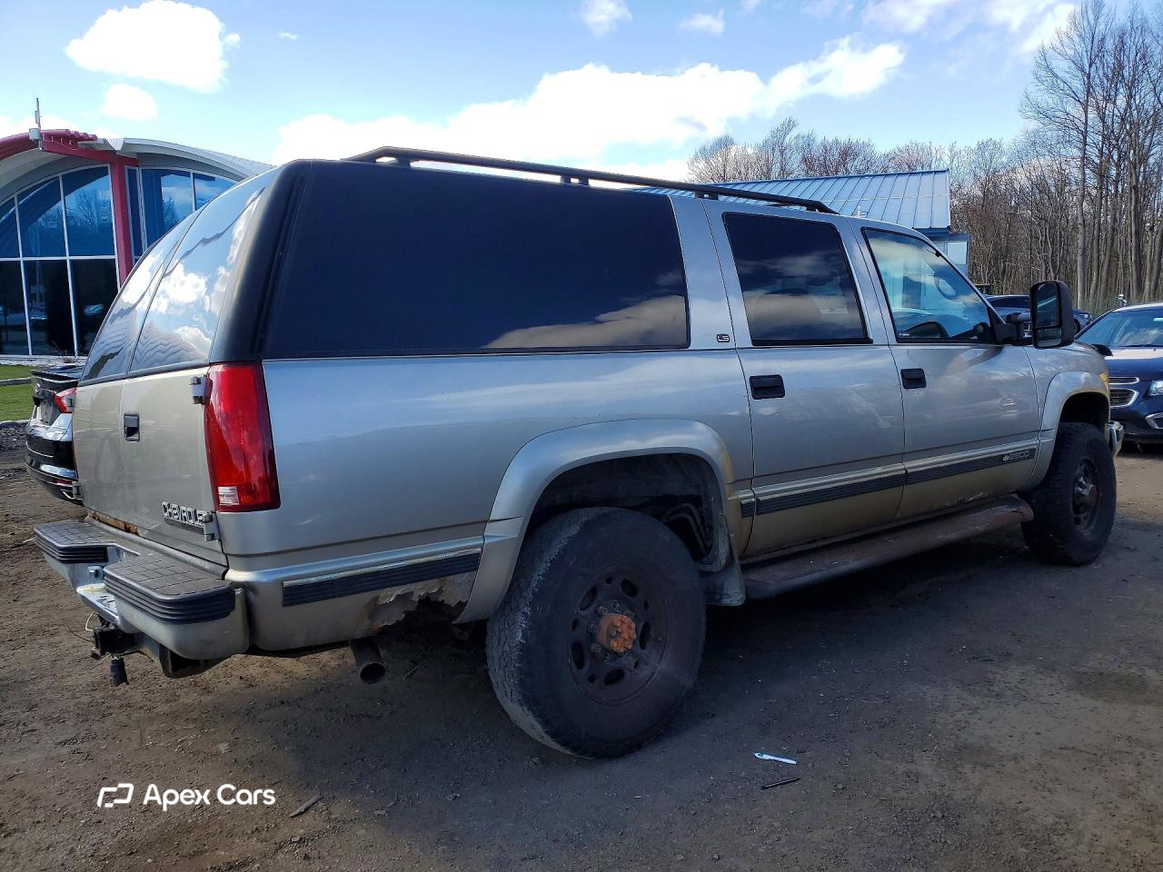 Chevrolet Suburban 1999