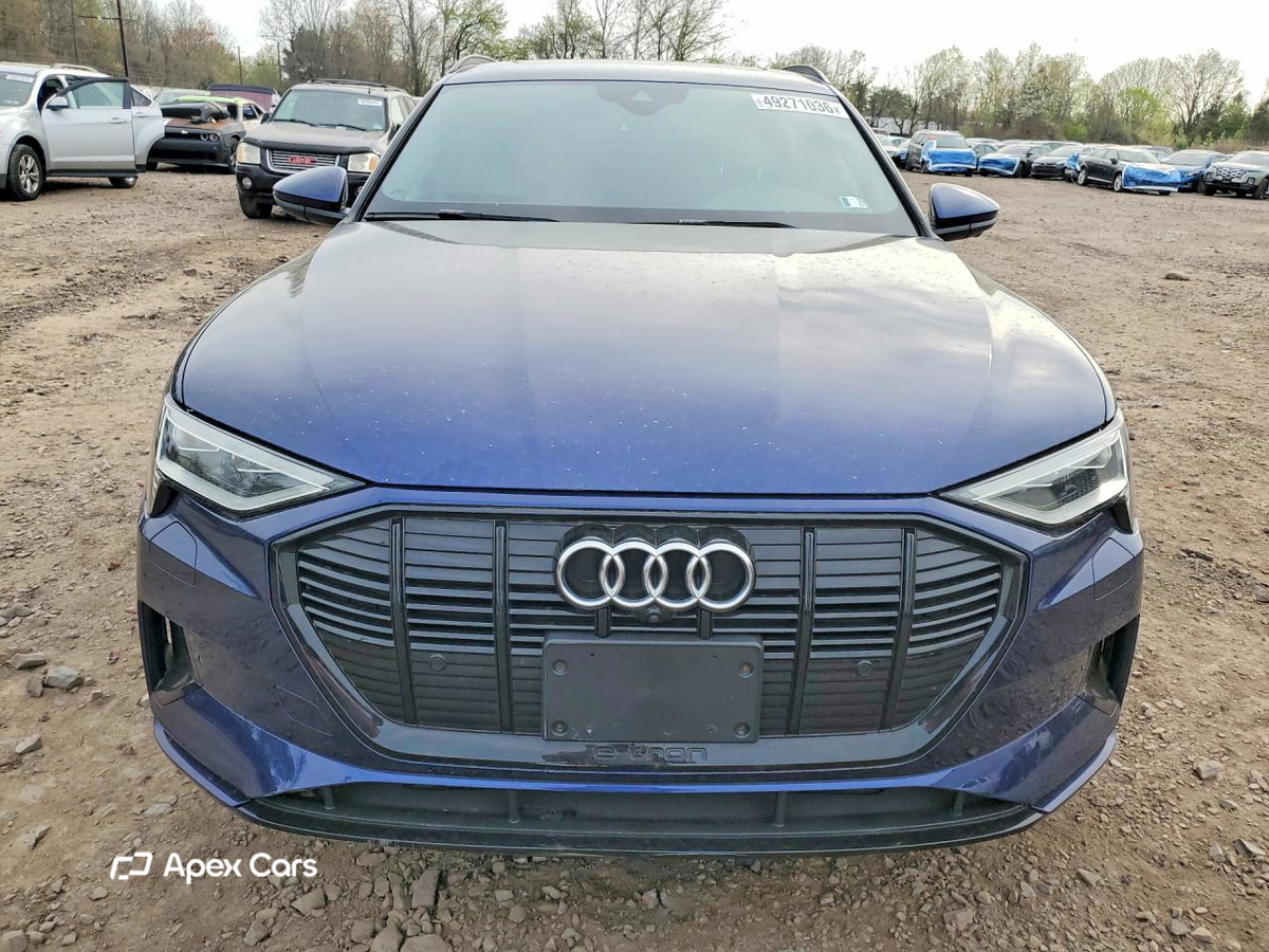 Audi e-tron 2022