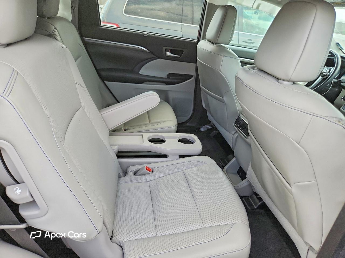 Toyota Highlander 2018