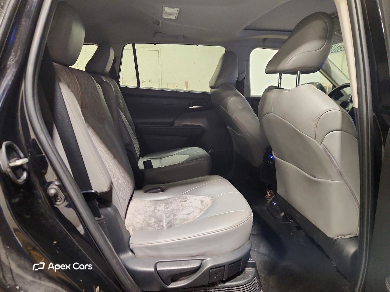 Toyota Highlander 2023