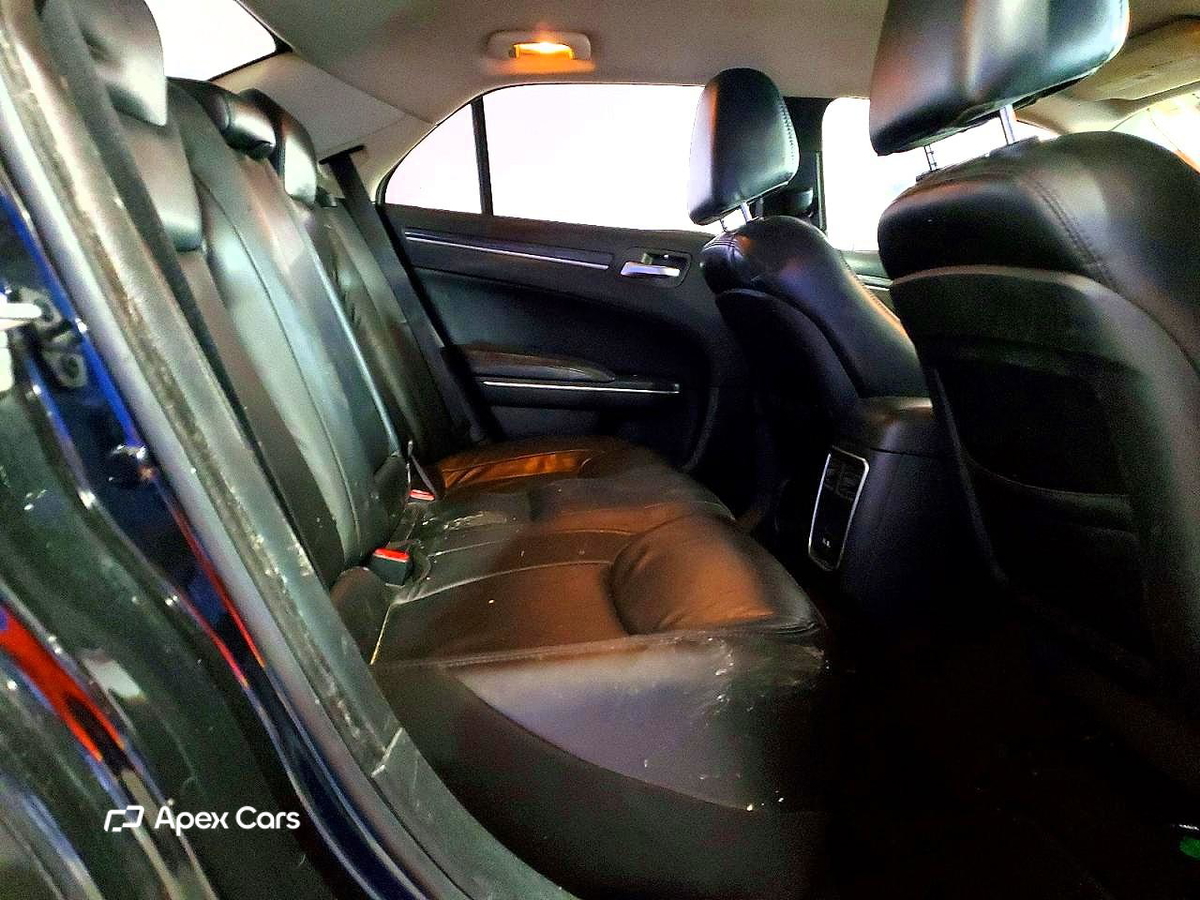 Chrysler 300 2017