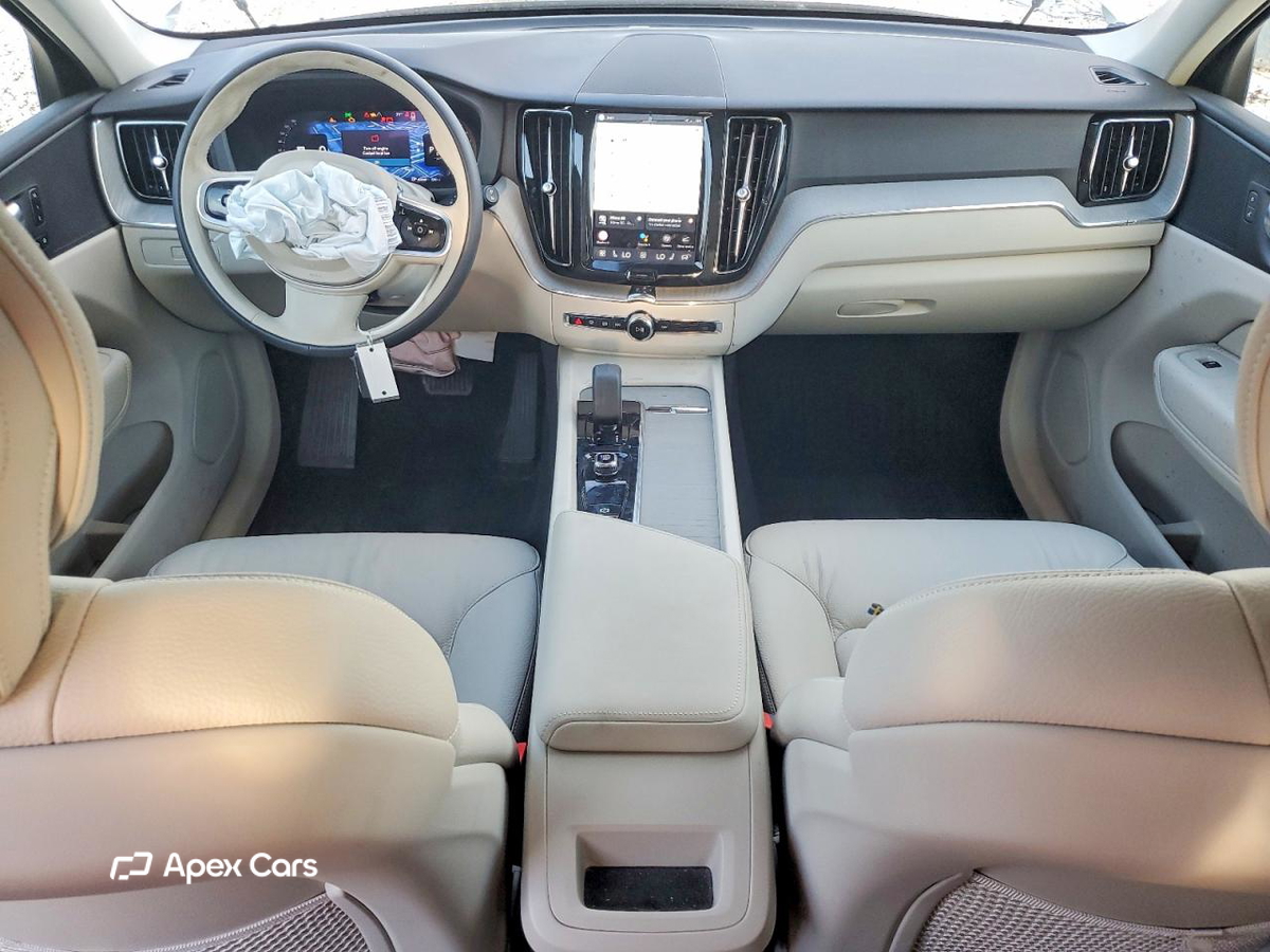 Volvo XC60 2025
