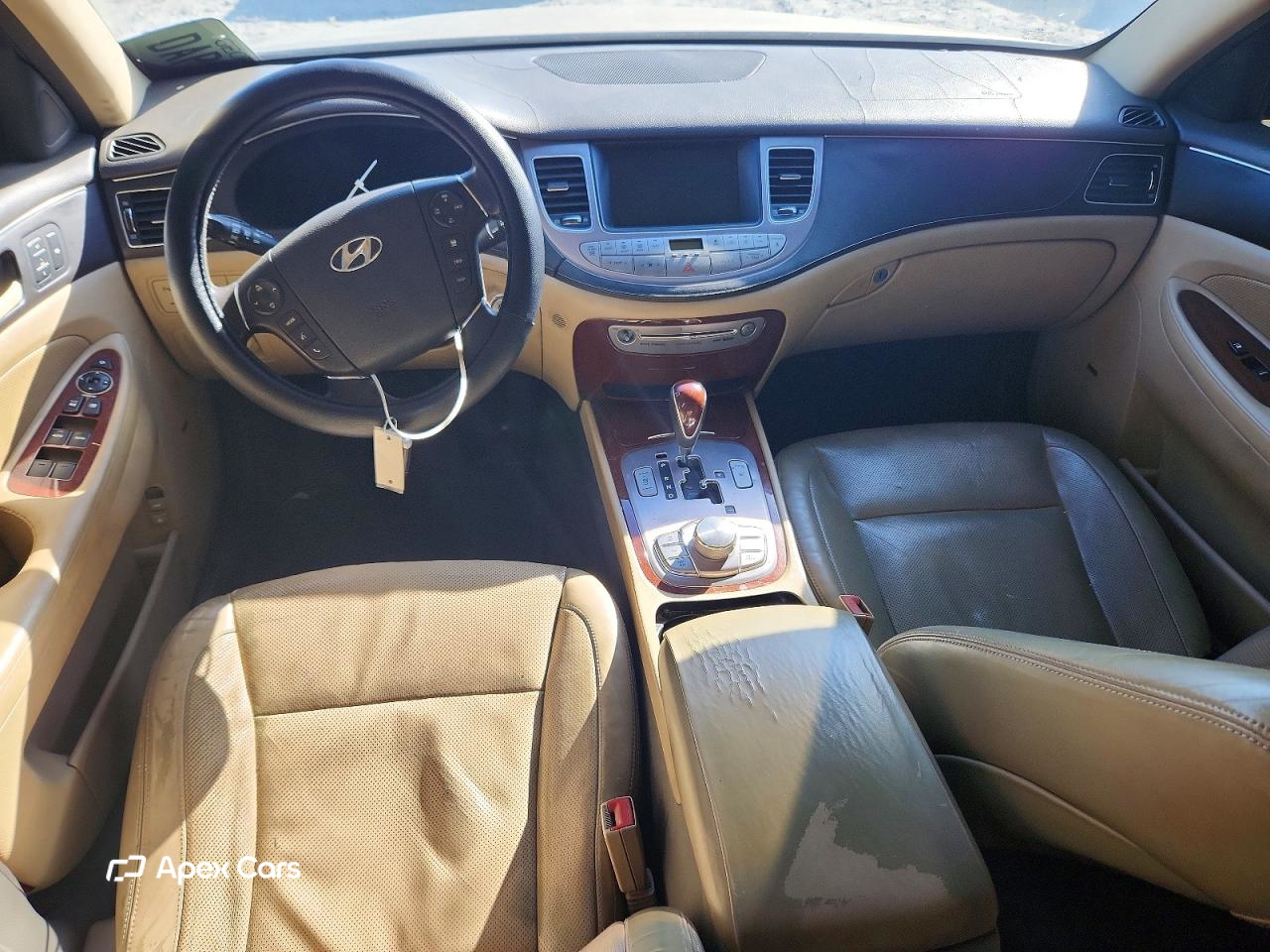 Hyundai Genesis 2012