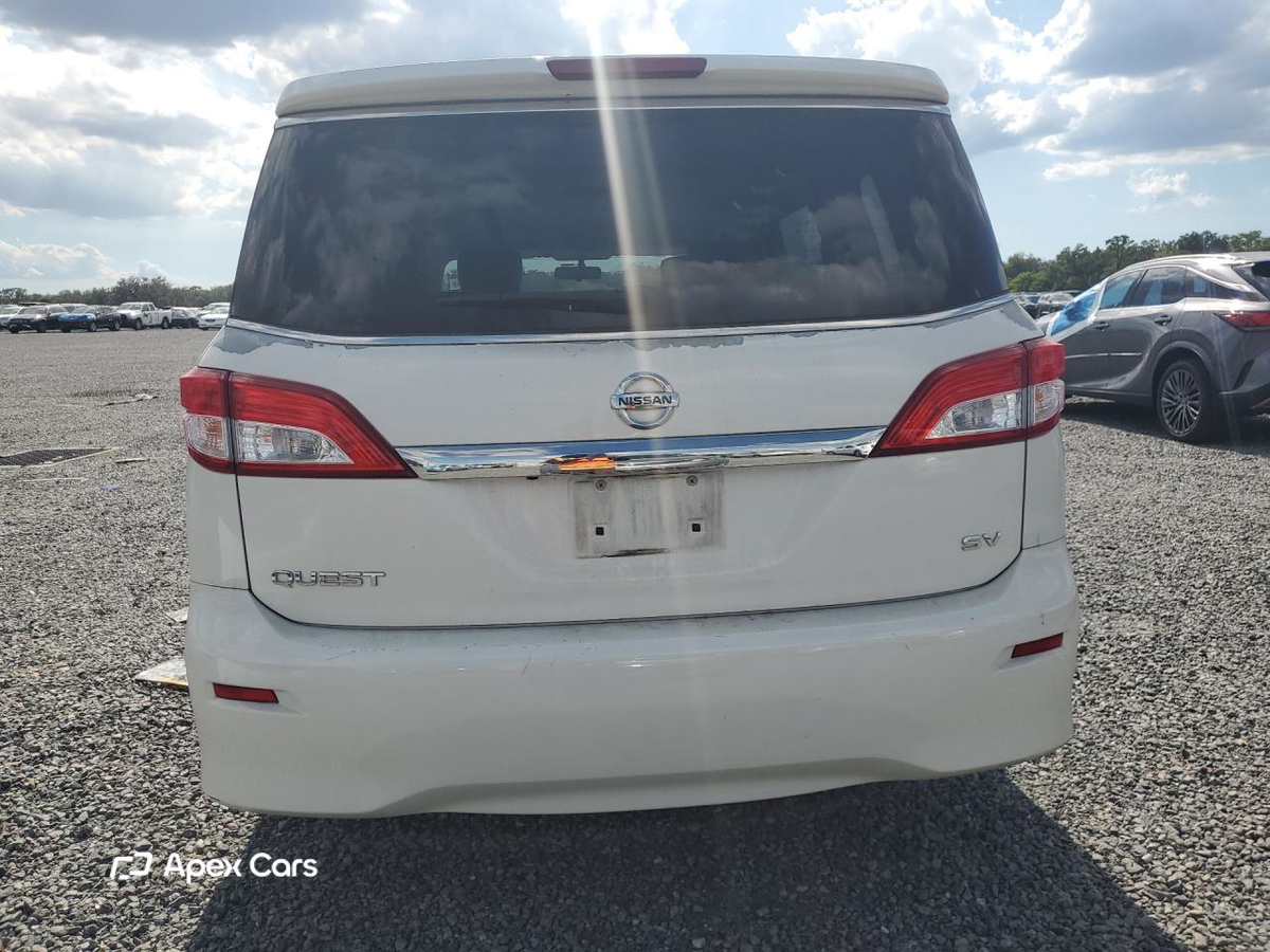Nissan Quest 2015