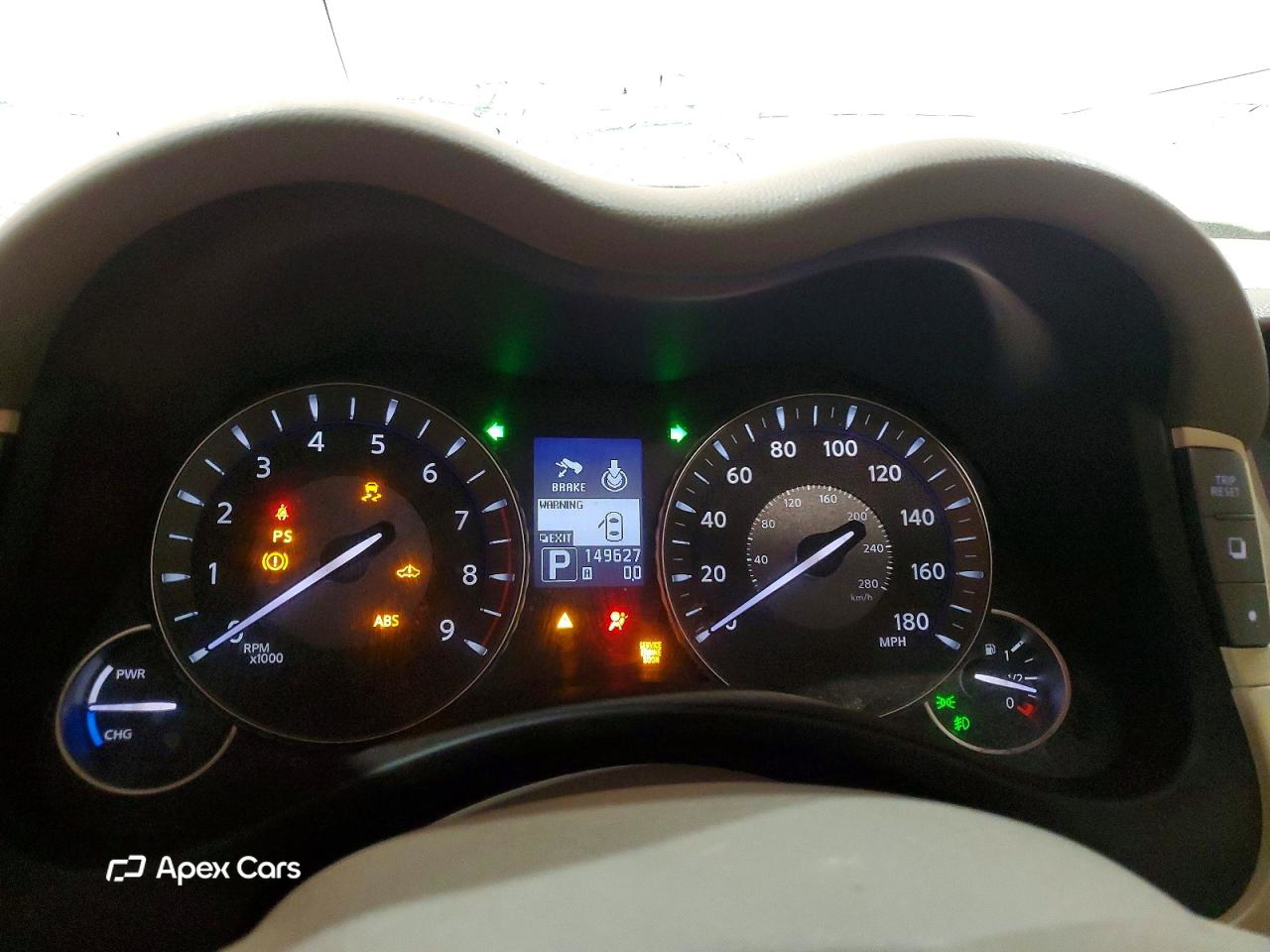 Infiniti M 2012