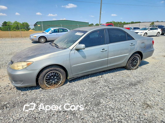 Toyota Camry 2005 - Image 1 of 12