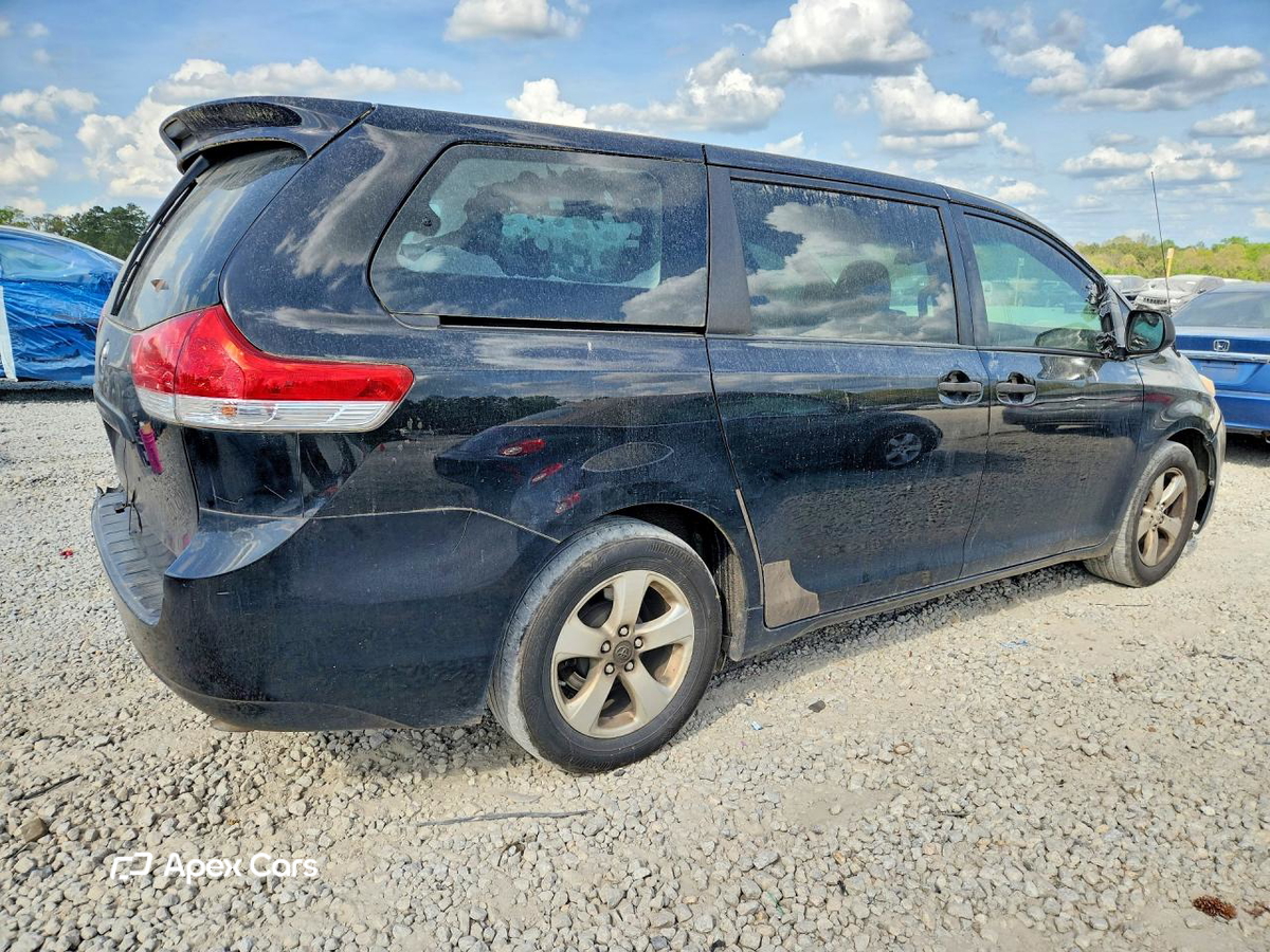 Toyota Sienna 2011