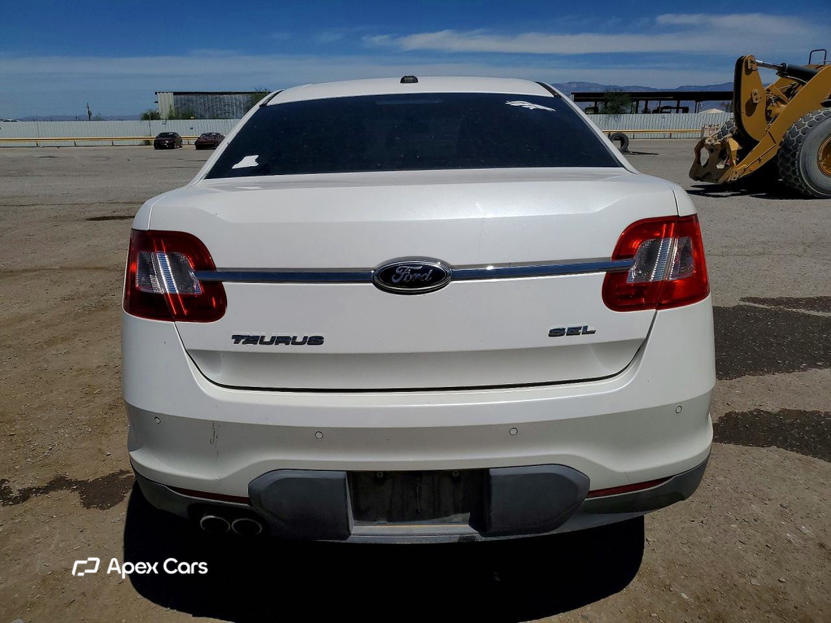 Ford Taurus 2012