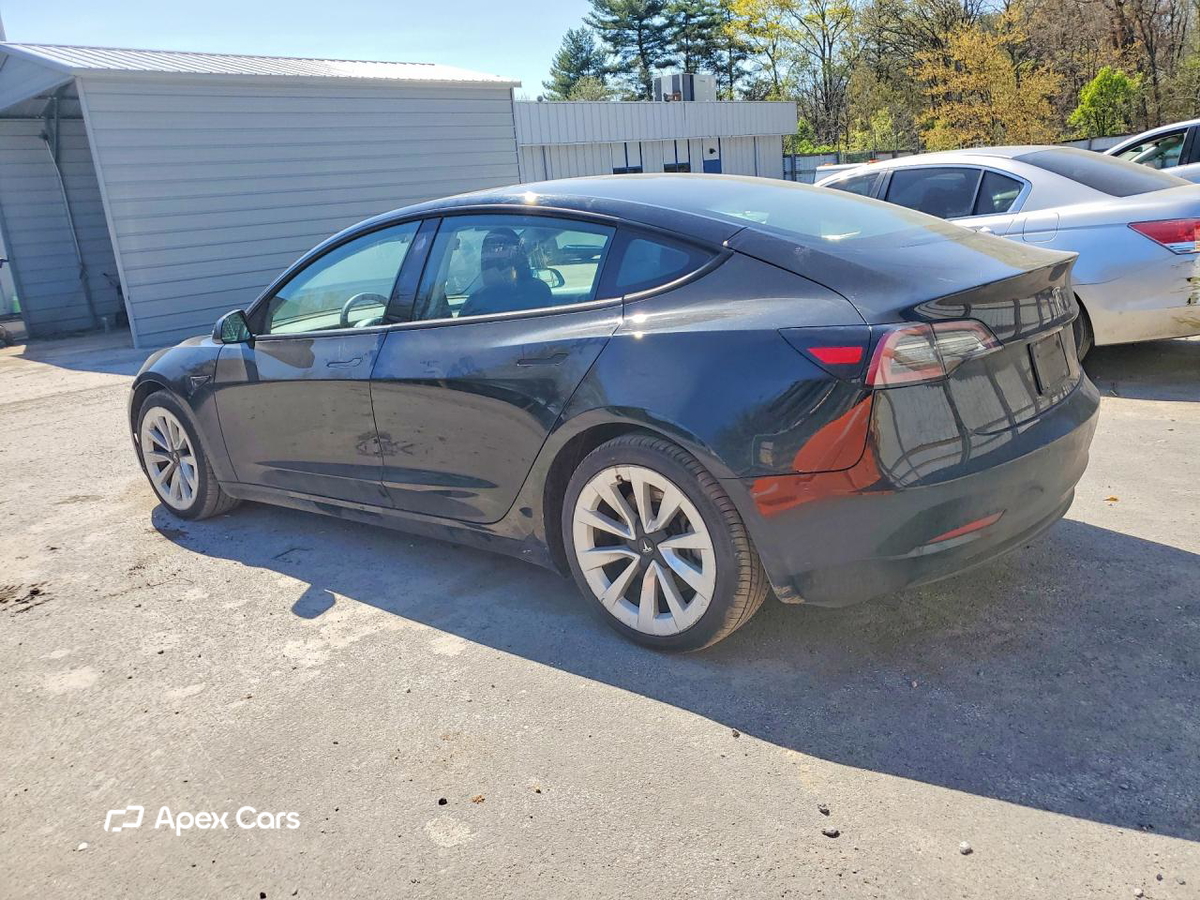 Tesla Model 3 2022