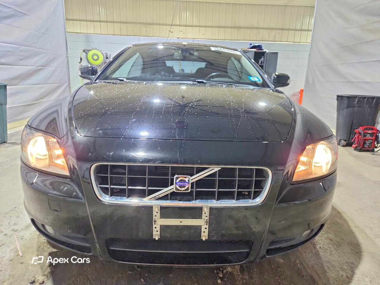 Volvo C70 2010