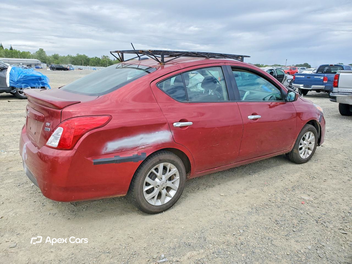Nissan Versa 2018