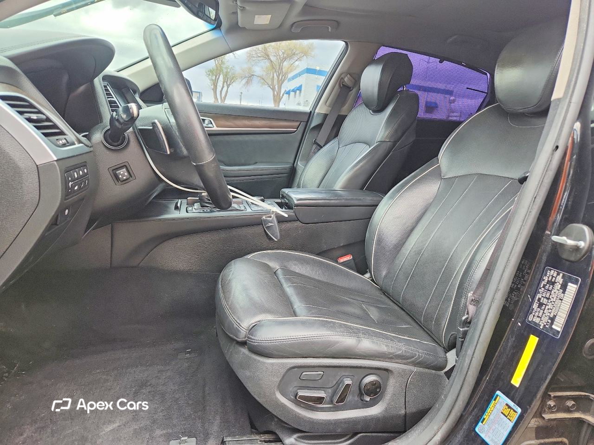 Hyundai Genesis 2016
