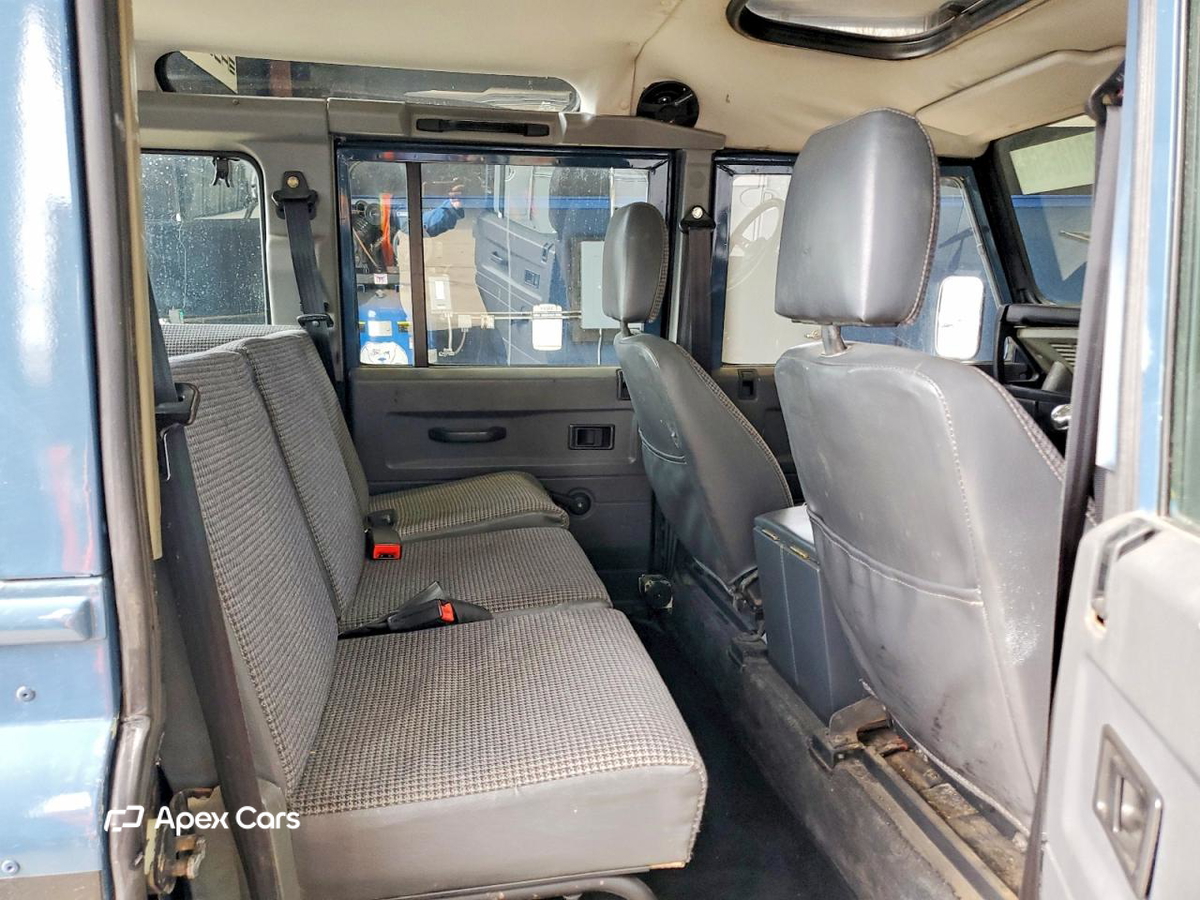 Land Rover Defender 1992