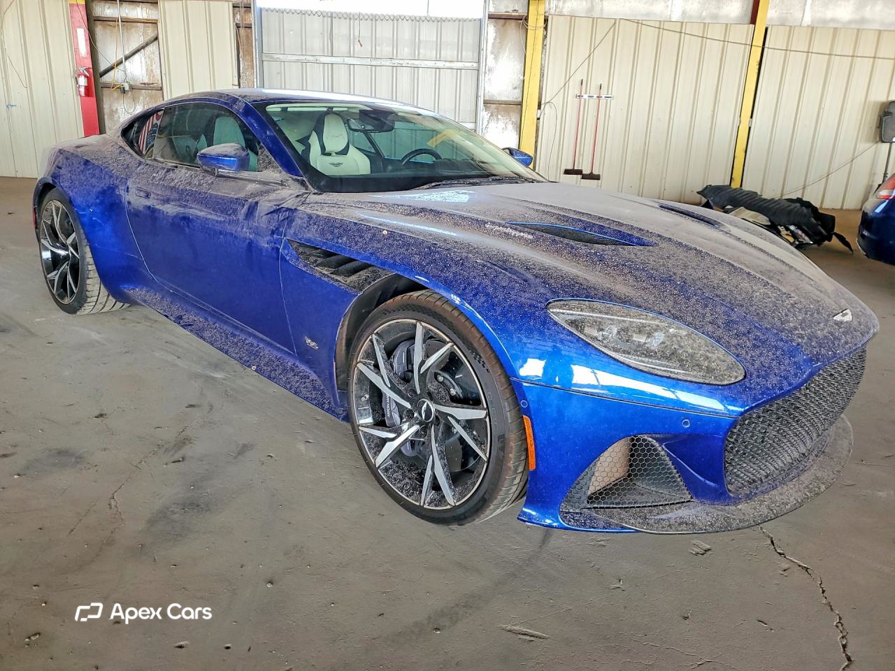 Aston Martin DBS 2019