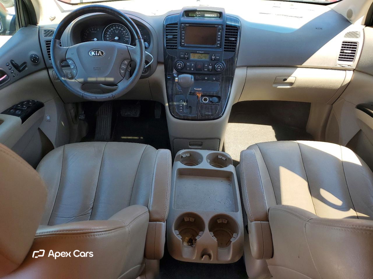 Kia Sedona 2012