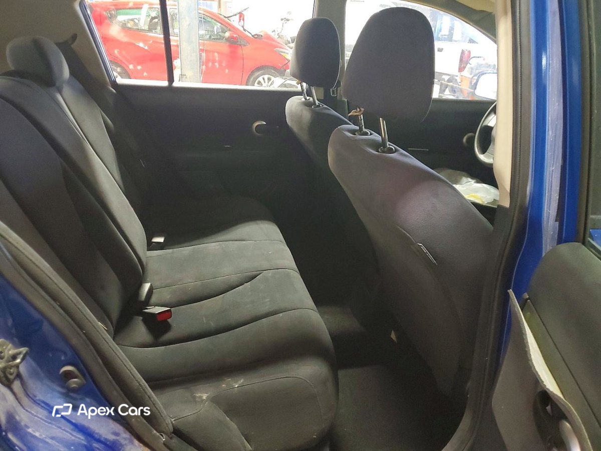 Nissan Versa 2008