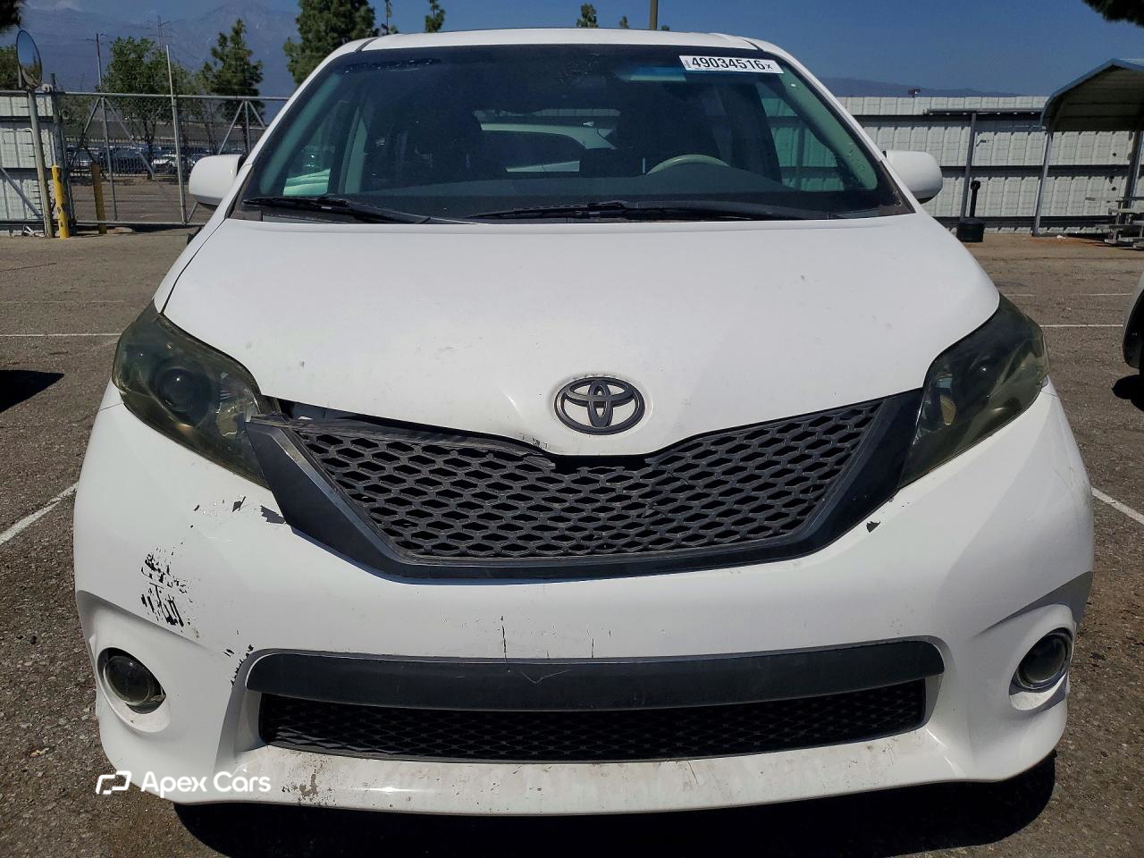 Toyota Sienna 2011