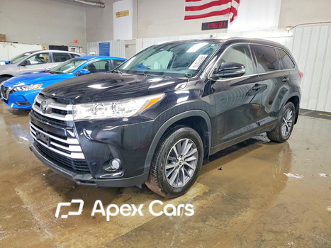 Toyota Highlander 2018 - Image 1 of 14