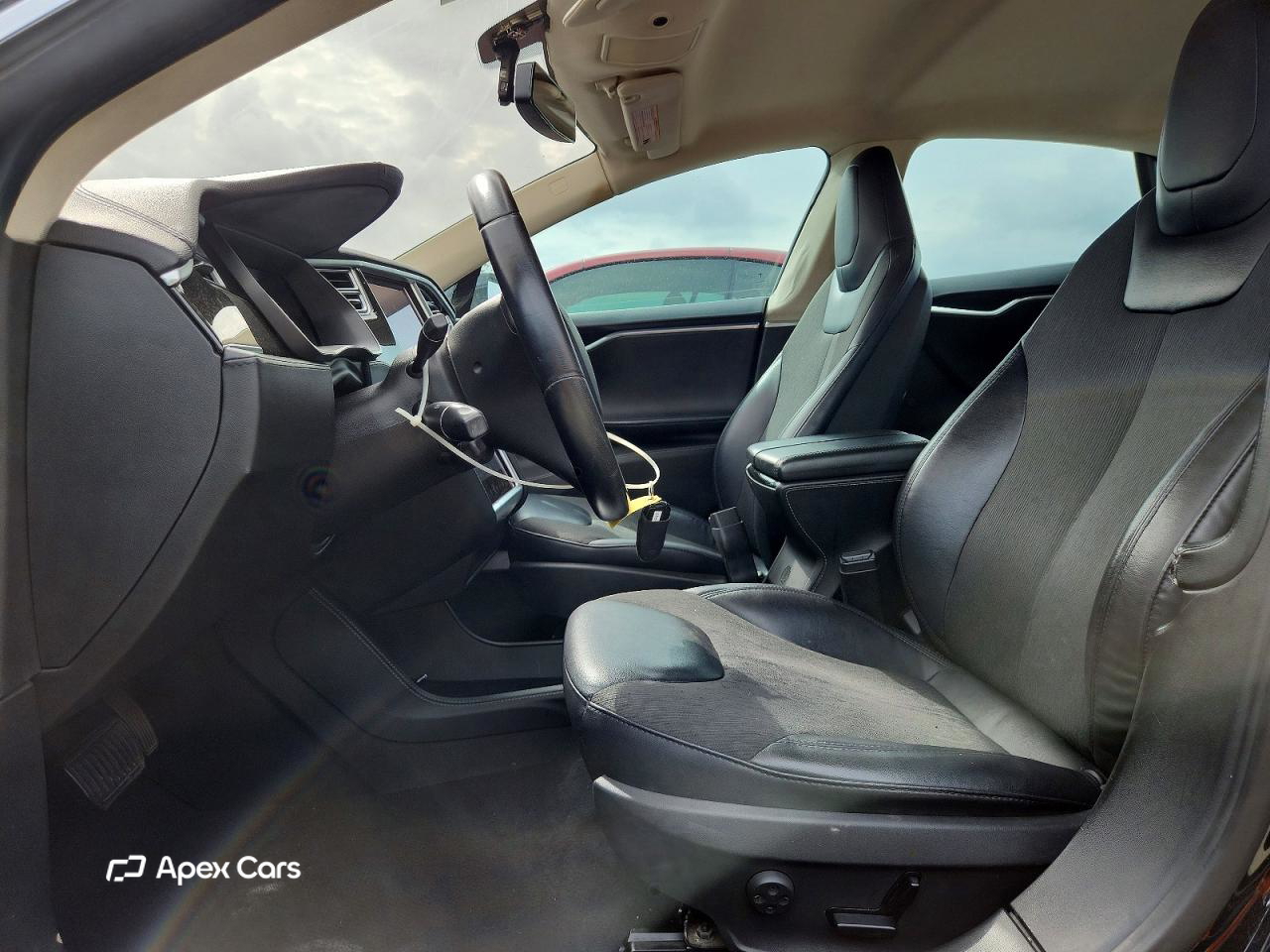 Tesla Model S 2014